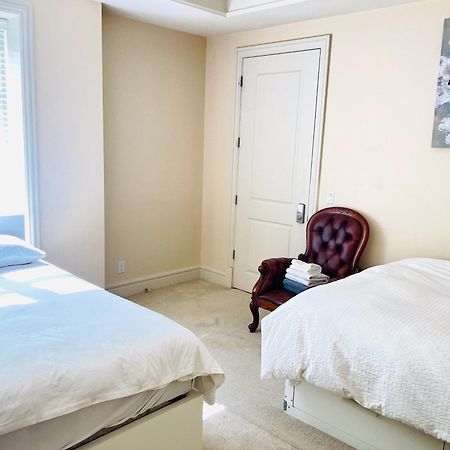 Vancouver Luxury Guesthouse Extérieur photo